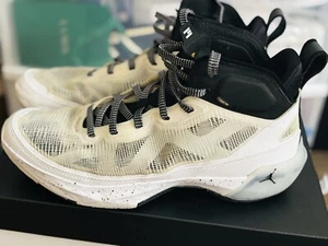Air Jordan 37 Oreo - DD6958-108 - Size 9.5 - Picture 1 of 5
