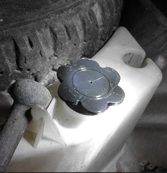 TAPPO SERBATOIO VASCHETTA LIQUIDO TERGICRISTALLI FIAT PANDA (1985-2003) 5943346