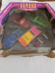 Disney Store Cars Die-cast Ramone O Rama 5 Pack With Exclusive Ramone Damaged - Picture 1 of 6
