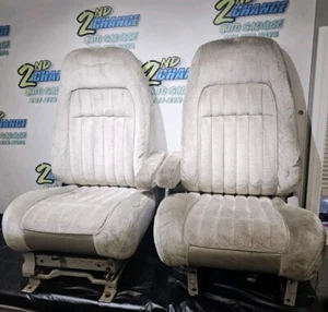 88-94 OBS CHEVY SILVERADO GMC SIERRA FRONT BUCKET SEATS Gray CLOTH With RAILS OE - Picture 1 of 18