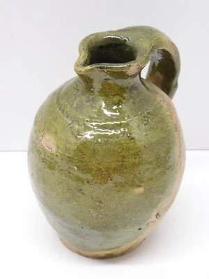 -JOLI ancien PETIT CRUCHON CRUCHE TERRE CUITE émail VERT CHAPELLE des POTS D - Photo 1/4