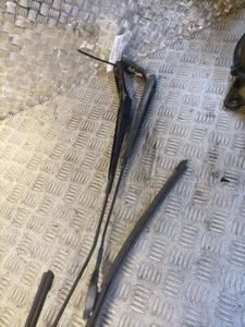 VOLKSWAGEN TOURAN MK1 FACELIFT 2003-2010 .SET OF FRONT WIPER ARMS 2K2955410/09 - Picture 1 of 3