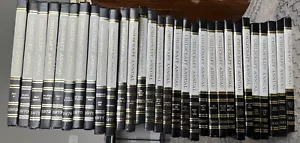 Childcraft Annual 1969-2002 hardcovers Vintage Collectors illustrated 30 Books - Picture 1 of 23