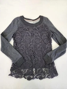 Maurices Women S Sweater layered Top Gray lace Raglan long sleeve Back Split - Imagen 1 de 10