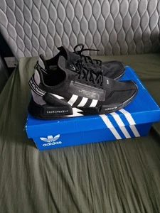 Adidas NMD R1.V2 - Picture 1 of 5