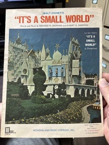 Partituras M Disney ITS A SMALL WORLD (Foto Cover) - Imagen 1 de 1