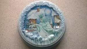 Vintage Churchill's of London The Snow Queen Decorative Candy Tin England - Picture 1 of 5