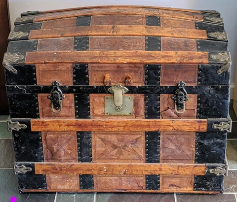 1800's Antique Vintage Steamer Dome Trunk Chest Cover