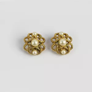 Vintage TRIFARI Bright Gold Tone Looping Rope Design Faux Pearl Clip-On Earrings - Picture 1 of 4
