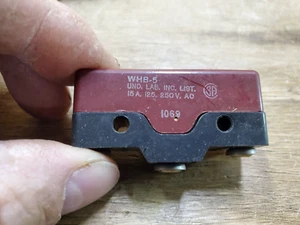 Vintage Unimax WHB-5 Limit Switch, 15A 250VAC, 1 NO/1 NC - Picture 1 of 4