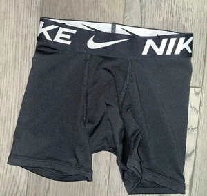 Boy’s Nike Dri Fit Black Shorts Size:XS EUC - Picture 1 of 2