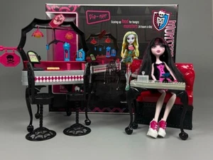 Monster High Die-ner Playset inc Accessories Creepy Cafe 2012 Mattel Draculaura - Picture 1 of 14