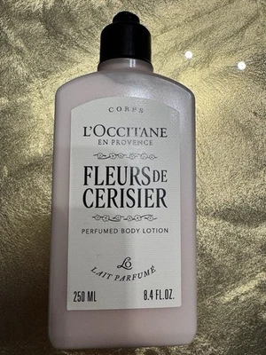 L Occitane KIRSCHBLÜTE BODYLOTION 250ml - Bild 1 von 2