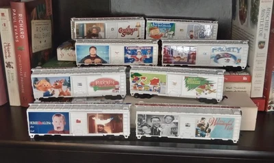 A Christmas story Grinch train set HO scale athearn Snoopy frosty Rudolph lot 8 - Image 1 of 4