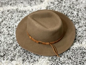 Outback Cappello Uomo Randwick 1321 100% Lana Pelle Fascia Marrone S - Foto 1 di 7