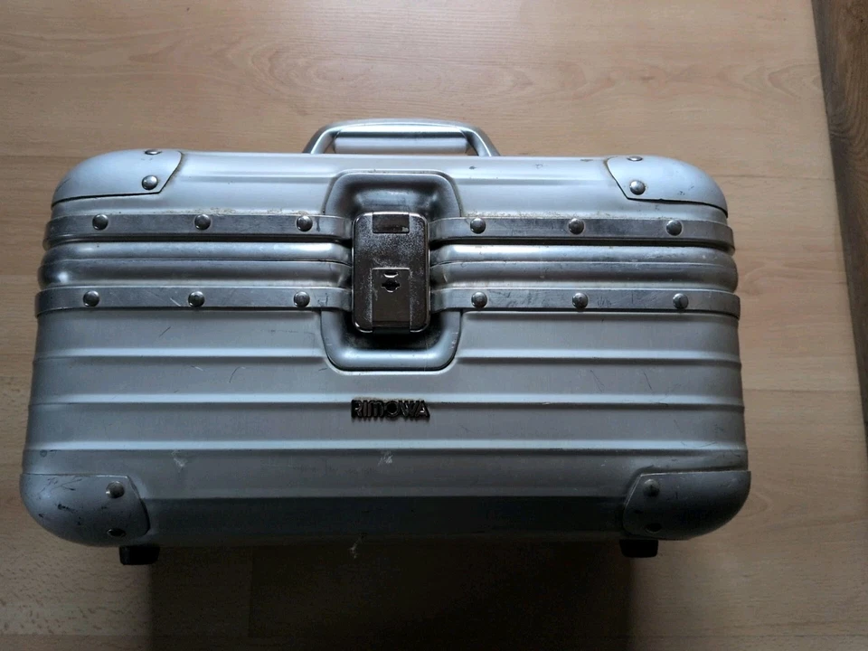 rimowa beauty case gebraucht - Bild 1 von 4