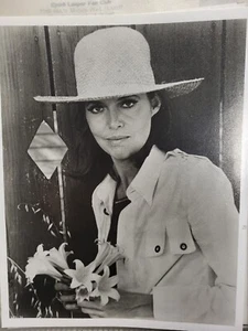 Foto y tarjeta firmada autógrafo de Barbara Felton Agent 99 - Imagen 1 de 6