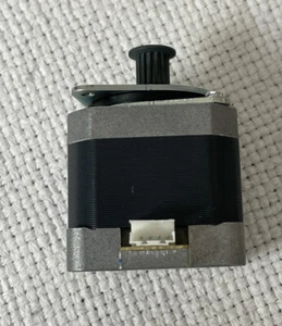 Nidec KV4239-T2B005 Servo Stepper Motor KV4239-T2BX047. #M7 - Picture 1 of 4