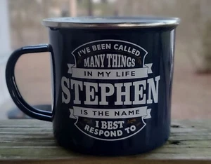 GESCHICHTE UND HERALDIK PERSONALISIERT STEPHEN EMAILLEGESCHIRR BLECHBECHER 16 OZ. CAMP 😁 - Bild 1 von 1