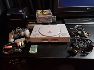 Consola PS1 Playstation 1 SCPH-9002 + Paquete de juegos + Extras PROBADO SIN amarillamiento  - Imagen 1 de 13