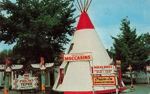 VINTAGE ROADSIDE POSTCARD OLD TOWN ME MAINE INDIAN TEEPEE GIFT SHOP 1959 072323 - Picture 1 of 2