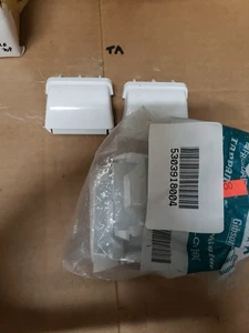 Kit de tapa lateral izquierda para refrigerador Electrolux 5303918004 original OEM - blanco - Imagen 1 de 2