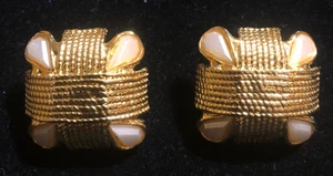Vintage 1990's Textured Gold & White Rhinestone Modern Statement Clip Earrings - Picture 1 of 3