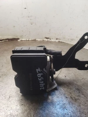 ABS Brake Pump Control Module Fits 2011-2013 Hyundai Elantra - Imagem 1 de 4