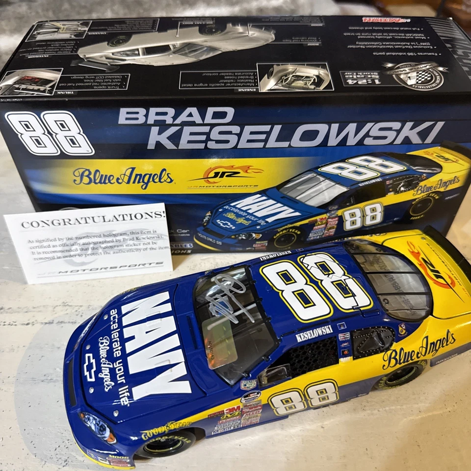 Brad Keselowski Navy Blue Angels 2008 1/24 autografiado NASCAR diecast raro 1/288 Foto 1 de 4