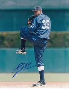 EDWIN JACKSON CHICAGO WHITE SOX ACTION SIGNED 8x10 - Picture 1 of 1