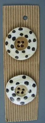 INCOMPARABLE BUTTON COMPANY SET OF 2 - CERAMIC - Image 1 of 3