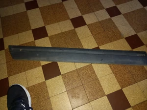 Bandeau de garniture panneau caisse droit RENAULT EXPRESS  7700806331 - Bild 1 von 2
