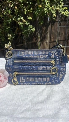 Bolso de hombro Coach Poppy vintage de lona negra.💙 Foto 1 de 4