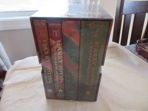 NEW SEALED Harry Potter Hardcover Book Set (Books 1–4)  Dust Jackets Complete - Bild 1 von 3