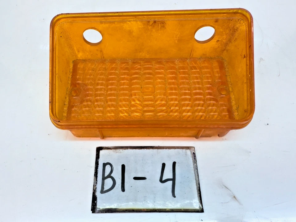 Guía de lente de luz de estacionamiento Chevrolet Chevelle 1970 fabricante de equipos originales 14 SAE IP 70 B1-4 Foto 1 de 4