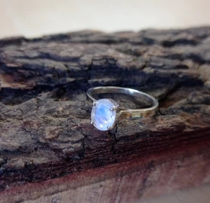 Rainbow Moonstone gemstone Ring Solitaire Oval Wedding Ring For Women in Silver - Picture 1 of 5