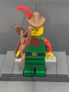 Lego Forestman Minifigure Red Torso 6042 6066 cas284 - Picture 1 of 2