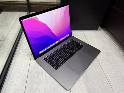 Apple MacBook Pro Retina 15.4” 2016 1TB SSD 16GB Ram 2.9GHz Core i7 Pro 460 4GB - Image 1 of 4