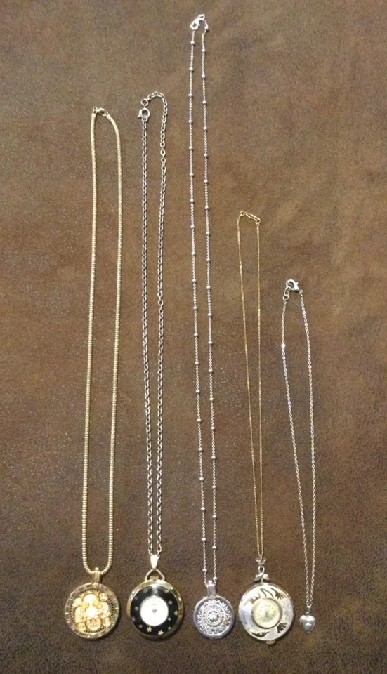 Винтажный лот из 5 медальонов, часы, подвеска ожерелья, хорошее состояние товара! - Изображение 1 из 4