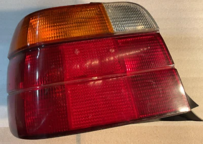 Conjunto de luz trasera izquierda bmw serie 318 1999 Foto 1 de 2