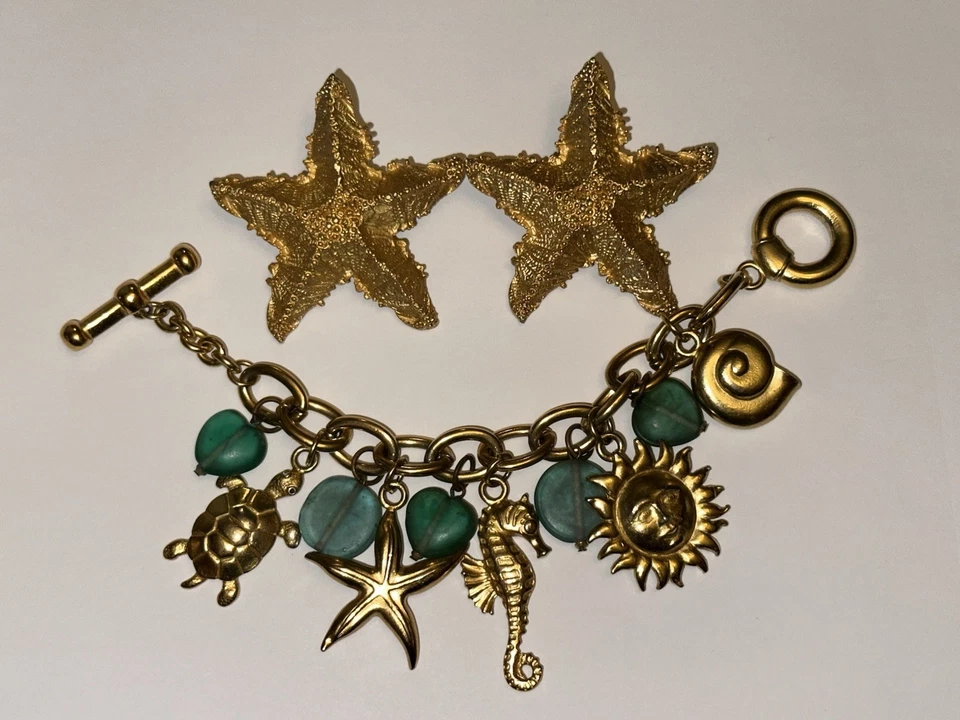 Pulsera temática Carolee Beach. Con un par de pendientes   Foto 1 de 4