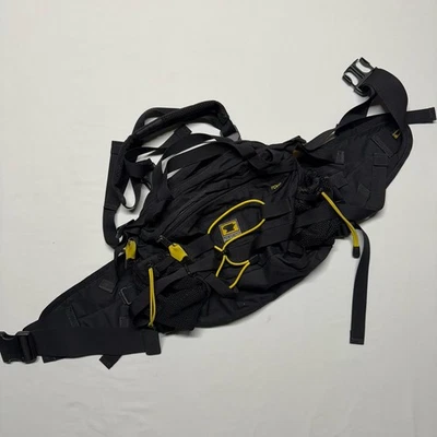 Mountainsmith Tour Lumbar Black Fanny Day Pack Waist Hiking Crossbody Buckle - Image 1 of 4