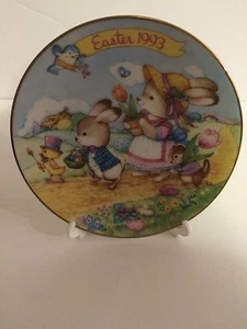 Avon Collectible Easter Plate 1993 - Picture 1 of 2