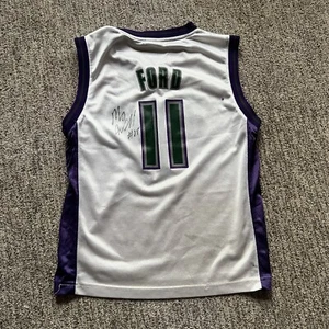 Vintage Reebok TJ FORD #11 Signed Auto Milwaukee Bucks Jersey Youth M Giannis - Picture 1 of 8