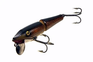 PAW PAW #6416-SJ aka #C416 SMALL JOINTED PIKE CASTER IN NATURAL GOLD SCALE - Picture 1 of 5