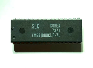 KM681000CLP-7L 128Kbx8 static RAM memory PDIP-32 SEC genuine part x1 pcs - Bild 1 von 1
