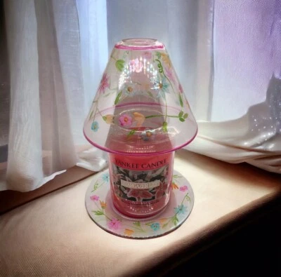 Vela Yankee 3 piezas vidrio iridiscente sombra floral, plato y vela de lirio observador de estrellas Foto 1 de 4