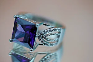 Vintage Sterling Silver 925 Ring Purple Crystal Cubic Zirconia 6.93g Size S - Picture 1 of 10