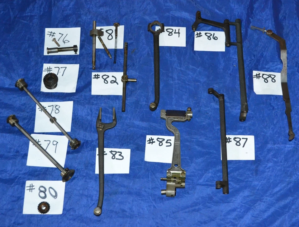 PARTS USED ORIGINAL SINGER 403 403A SEWING MACHINE SLANT NEEDLE GOOD CONDITION - Image 1 of 1