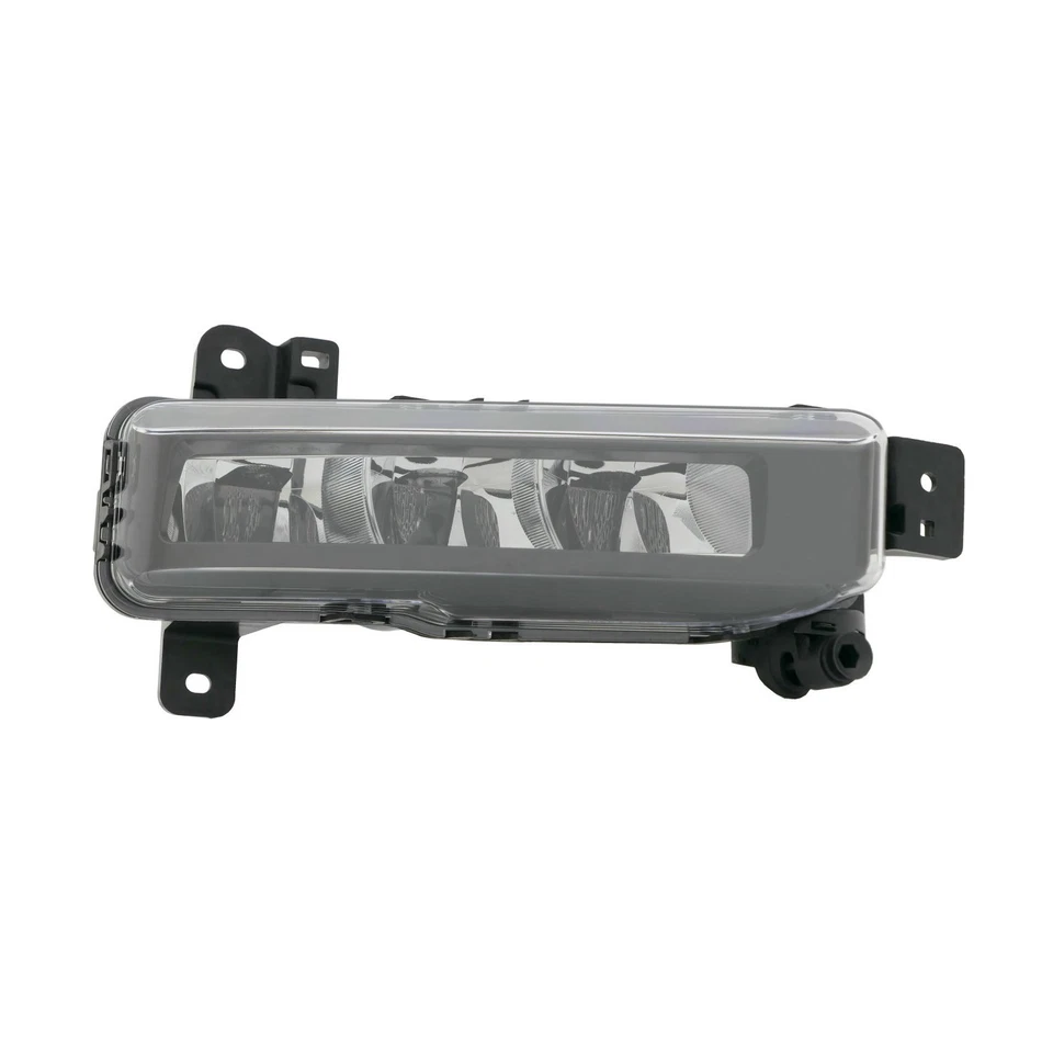 Luz antiniebla LED del lado derecho del pasajero para BMW 330e xDrive 21-24; certificado CAPA Foto 1 de 1